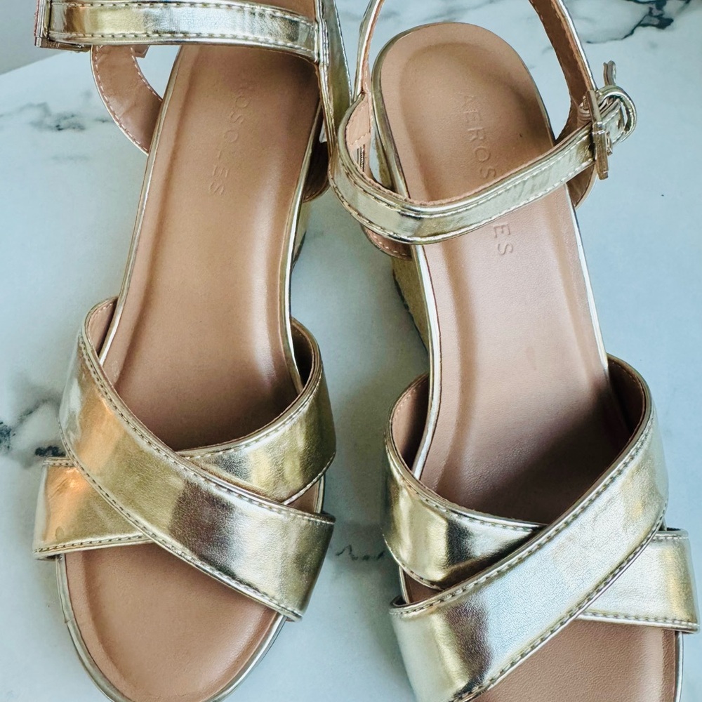 Gold Metallic Sandals Aérosole